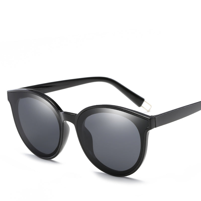Grace Retro Cat Eye Sunglasses with Luxury Mirror Coating