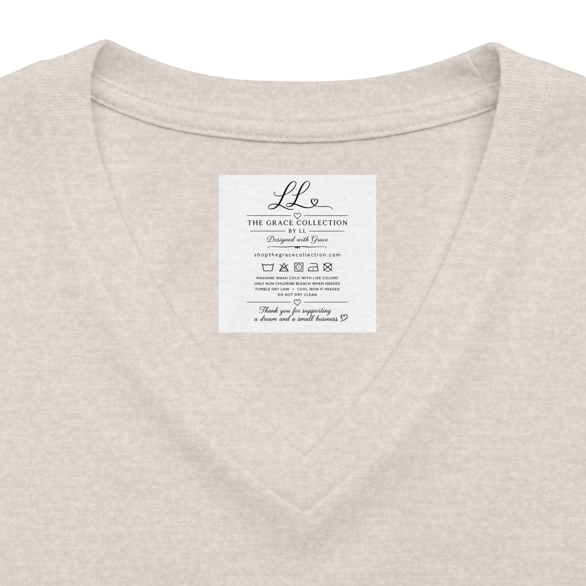 I don't wear labels I create them Tee | V-Neck T-Shirt