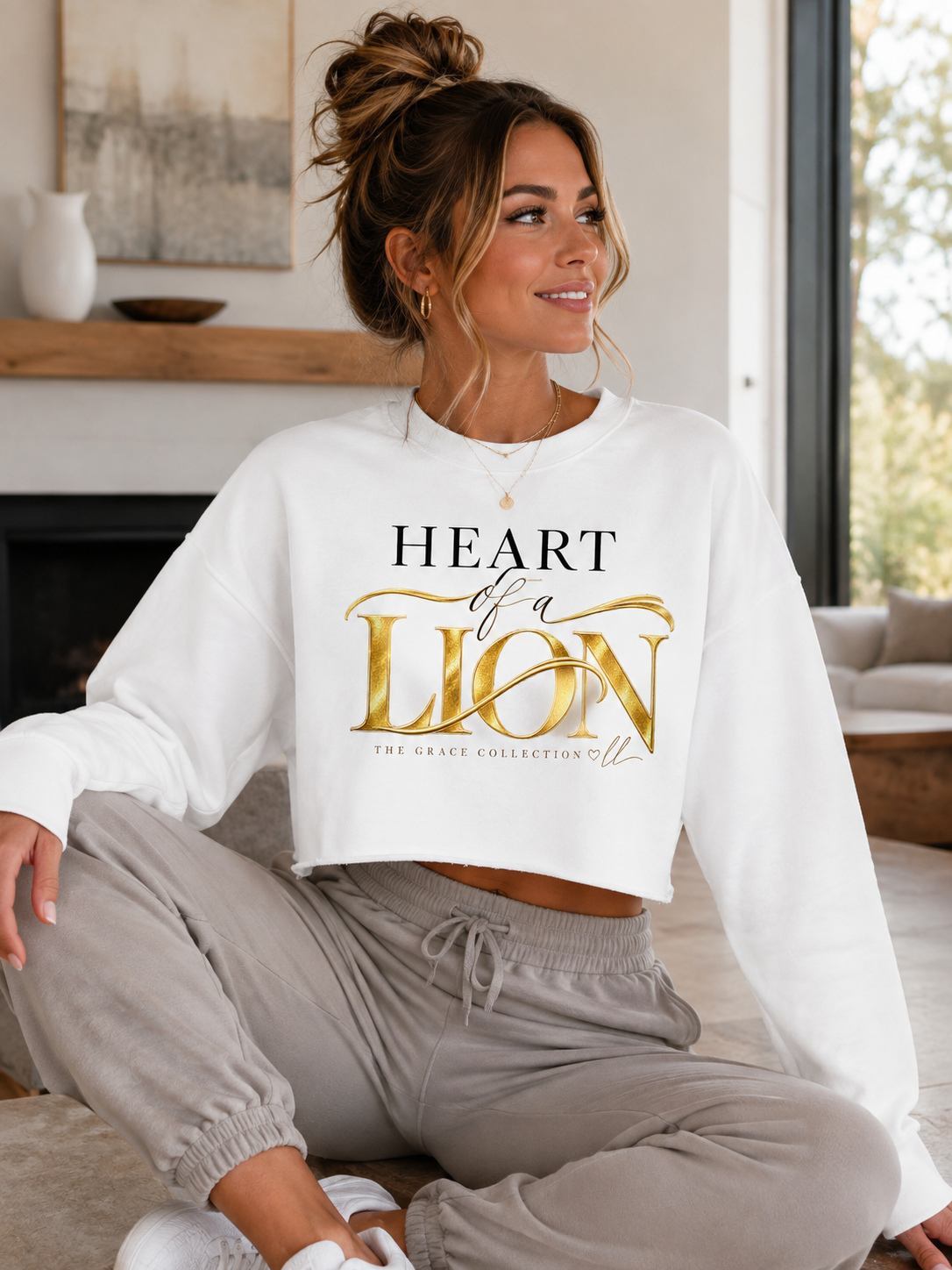 "Heart of a Lion"  -  Cropped Hoodie
