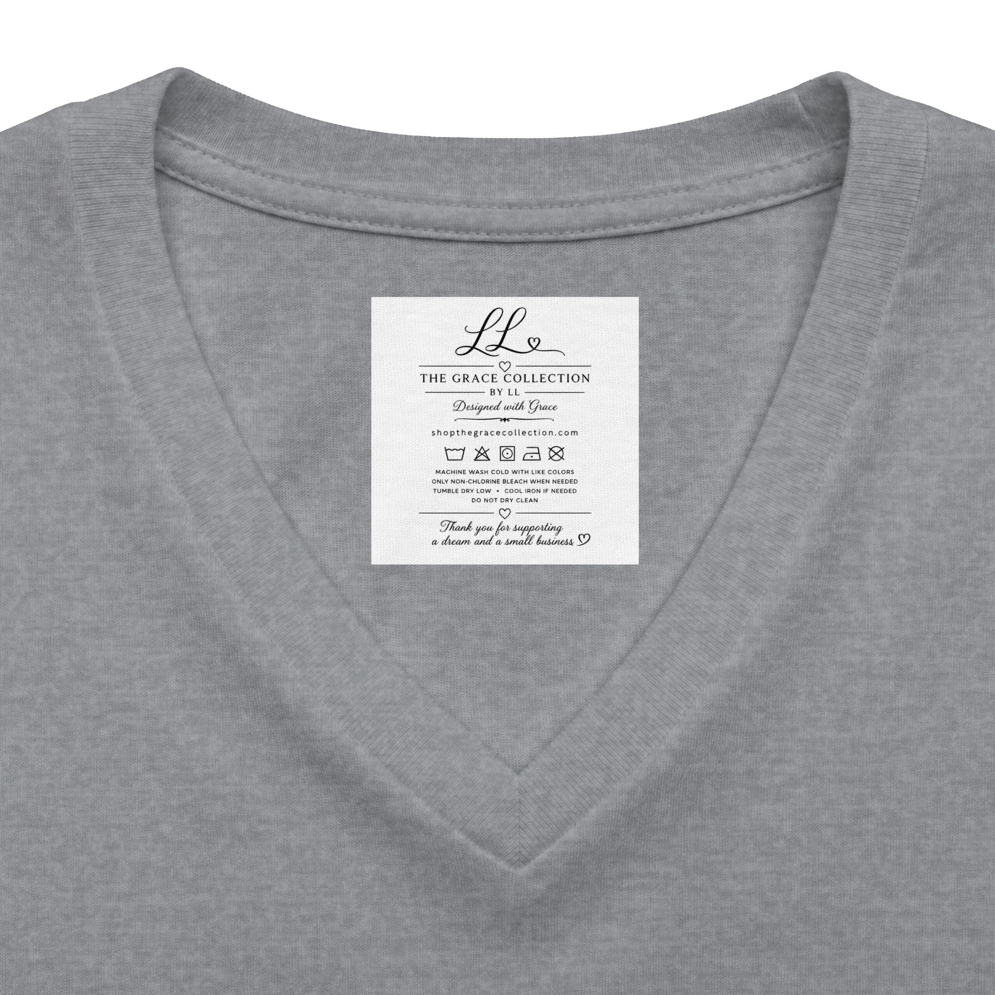 I don't wear labels I create them Tee | V-Neck T-Shirt