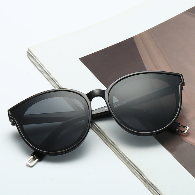Grace Retro Cat Eye Sunglasses with Luxury Mirror Coating